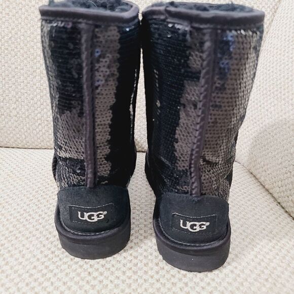 UGG Classic Short 'Sparkle' - Picture 10 of 10